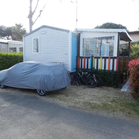 Camping Les Sables Du Midi